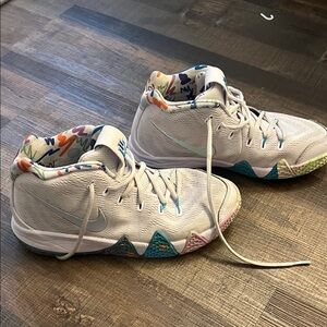 Nike Kyrie - 4 Kids Multicolor High-Top Basketball Shoes